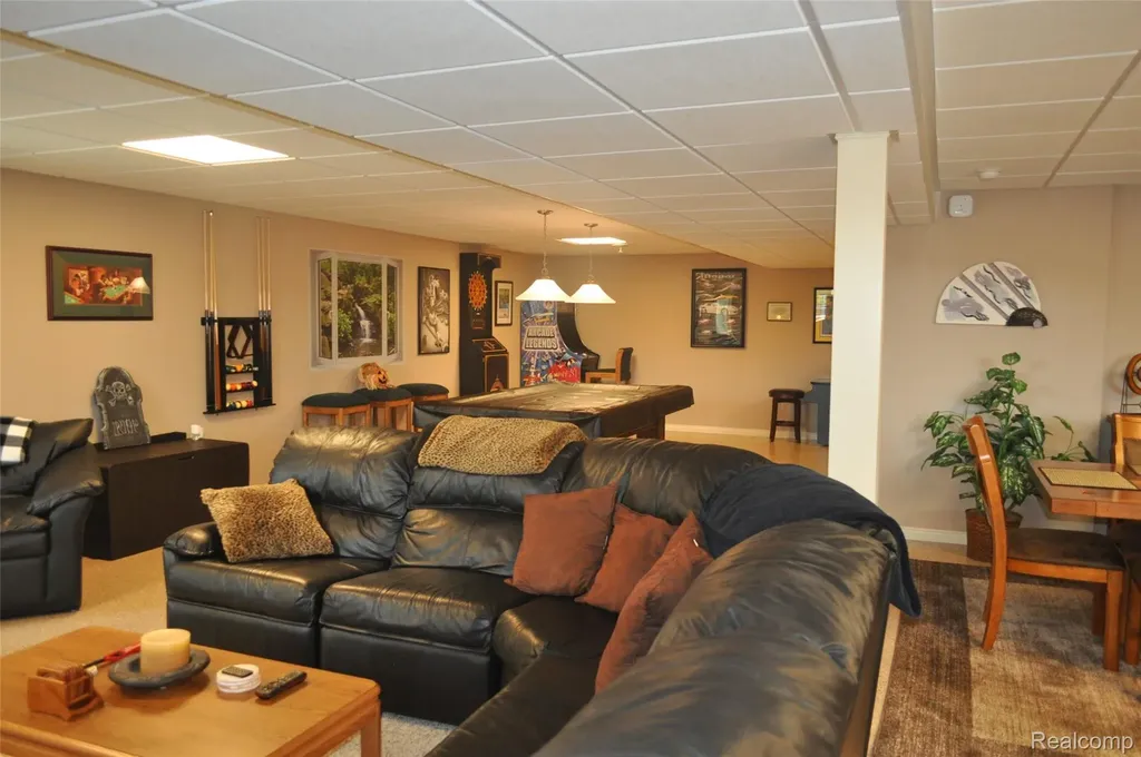 62735 Franklin Park Drive Washington Township MI 48094