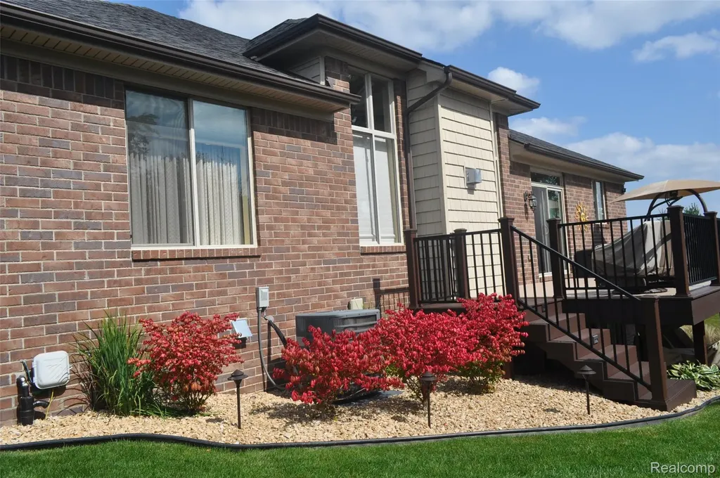62735 Franklin Park Drive Washington Township MI 48094