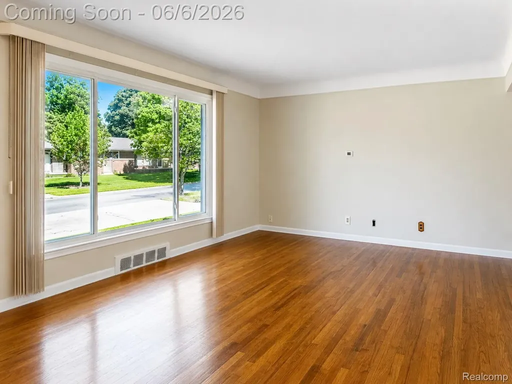 12770 Nathaline Redford Charter Township MI 48239