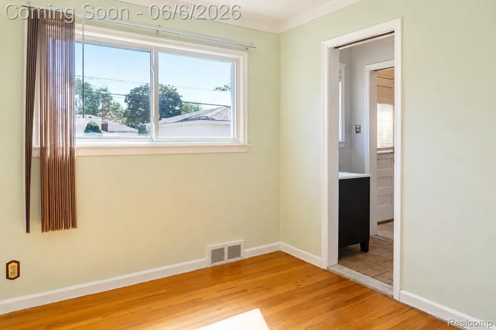 12770 Nathaline Redford Charter Township MI 48239