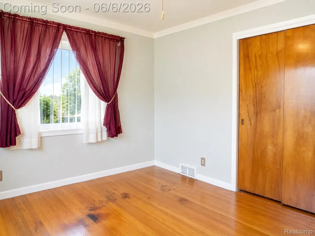 12770 Nathaline Redford Charter Township MI 48239