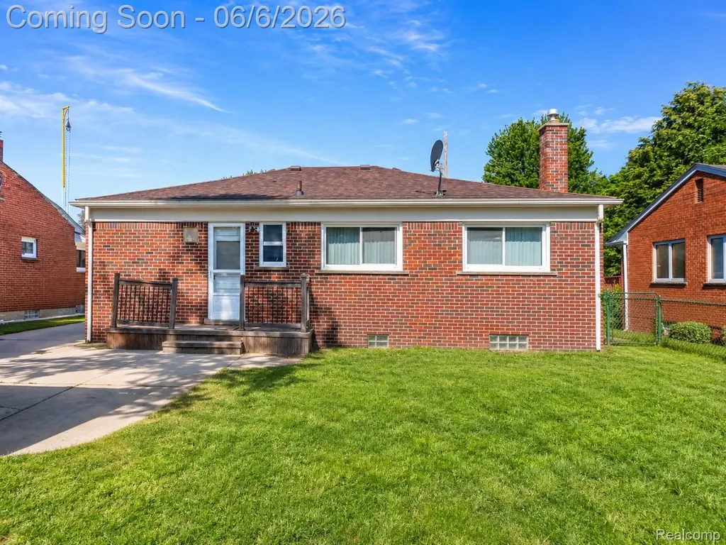 12770 Nathaline Redford Charter Township MI 48239