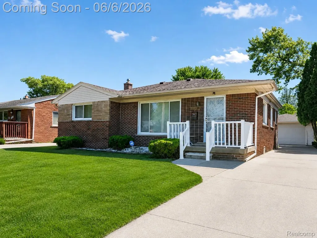 12770 Nathaline Redford Charter Township MI 48239