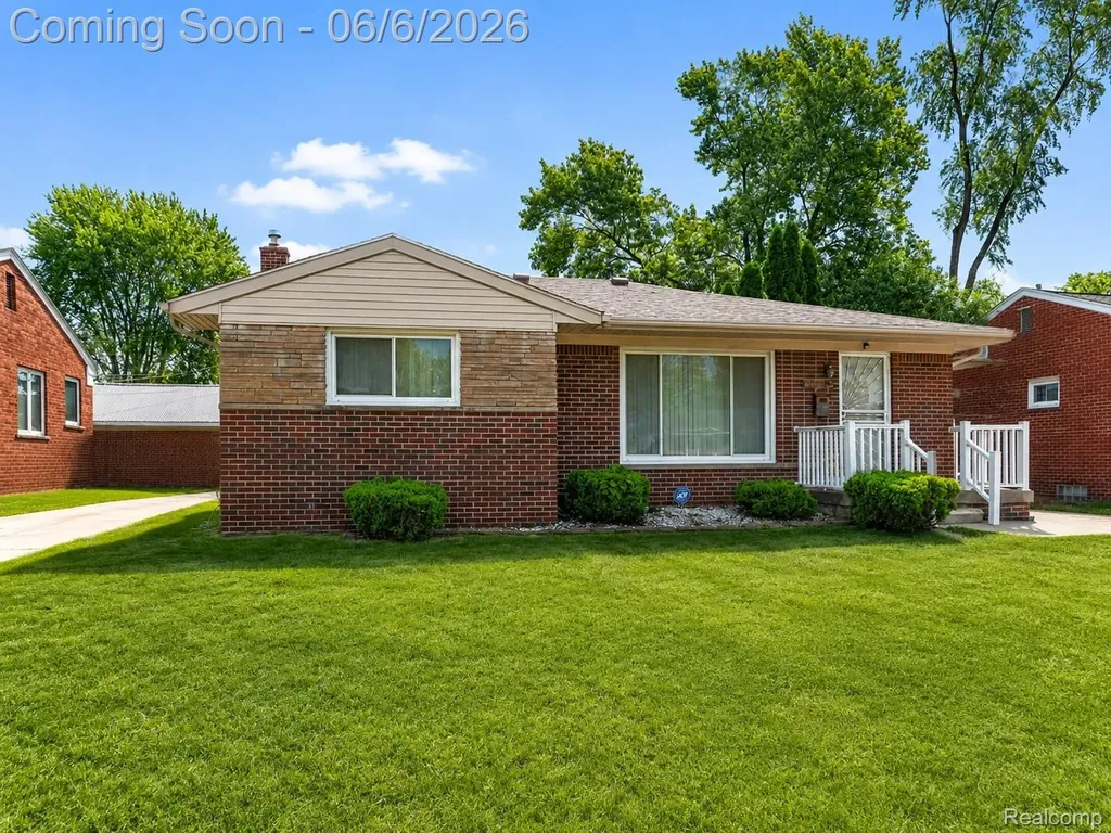12770 Nathaline Redford Charter Township MI 48239