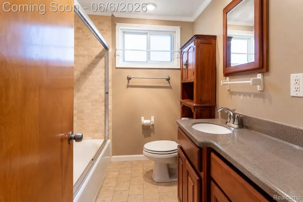 12770 Nathaline Redford Charter Township MI 48239