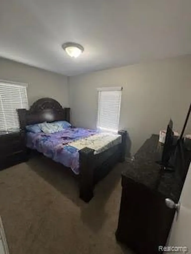 3700 Green Lake Road W West Bloomfield Charter Township MI 48324