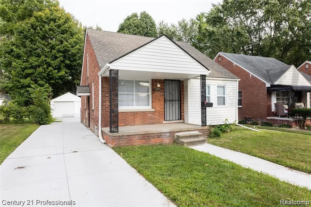 19372 Sunderland Road Detroit City MI 48219