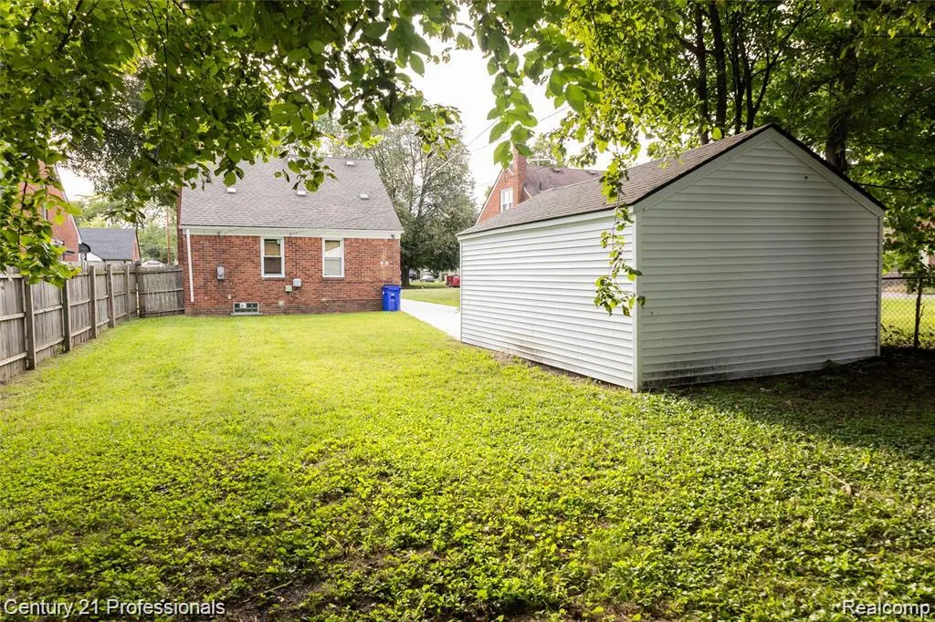 19372 Sunderland Road Detroit City MI 48219