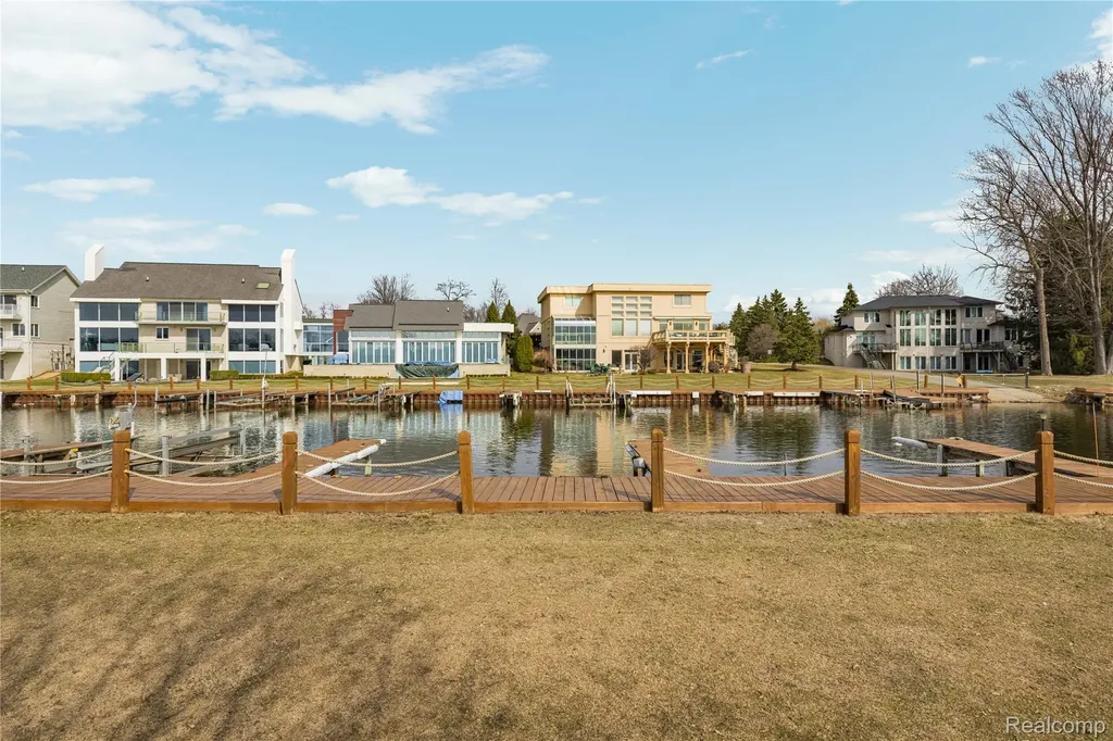 00 Forest Bay Drive Waterford Charter Township MI 48328