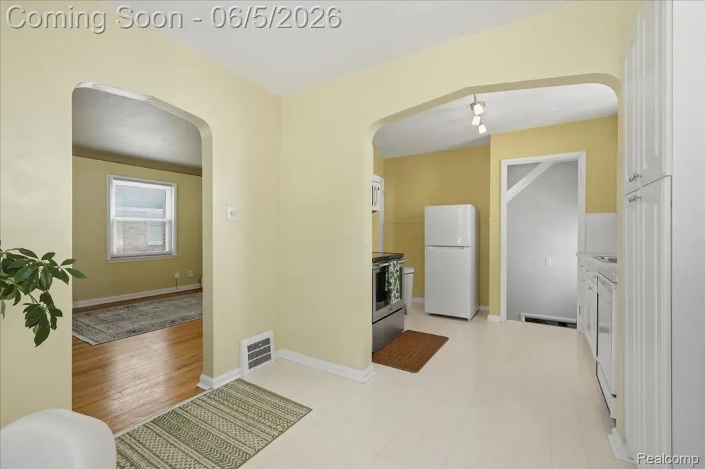 1959 Cass Boulevard Berkley City MI 48072