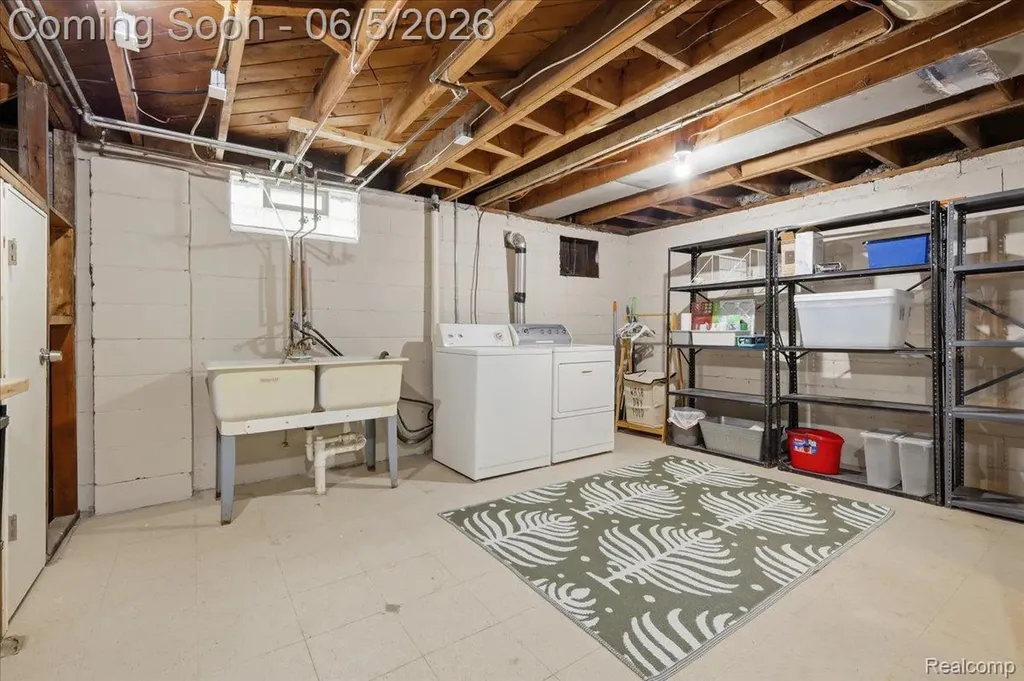 1959 Cass Boulevard Berkley City MI 48072