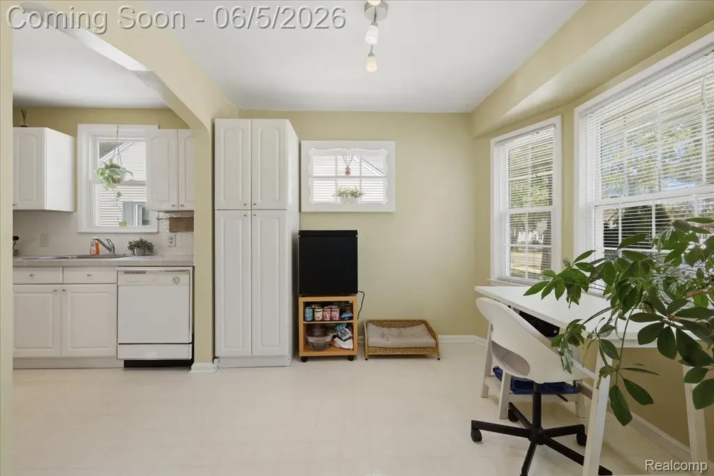 1959 Cass Boulevard Berkley City MI 48072