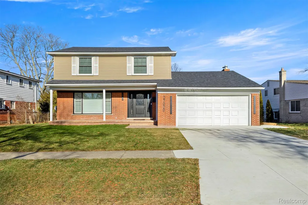 27020 Havelock Drive Dearborn Heights City MI 48127
