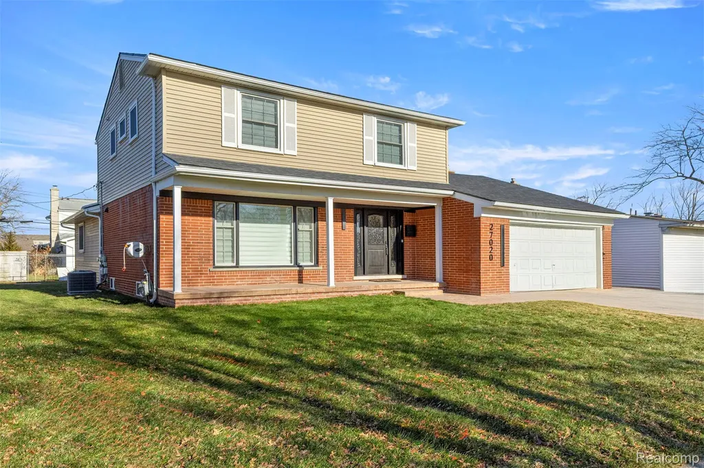 27020 Havelock Drive Dearborn Heights City MI 48127