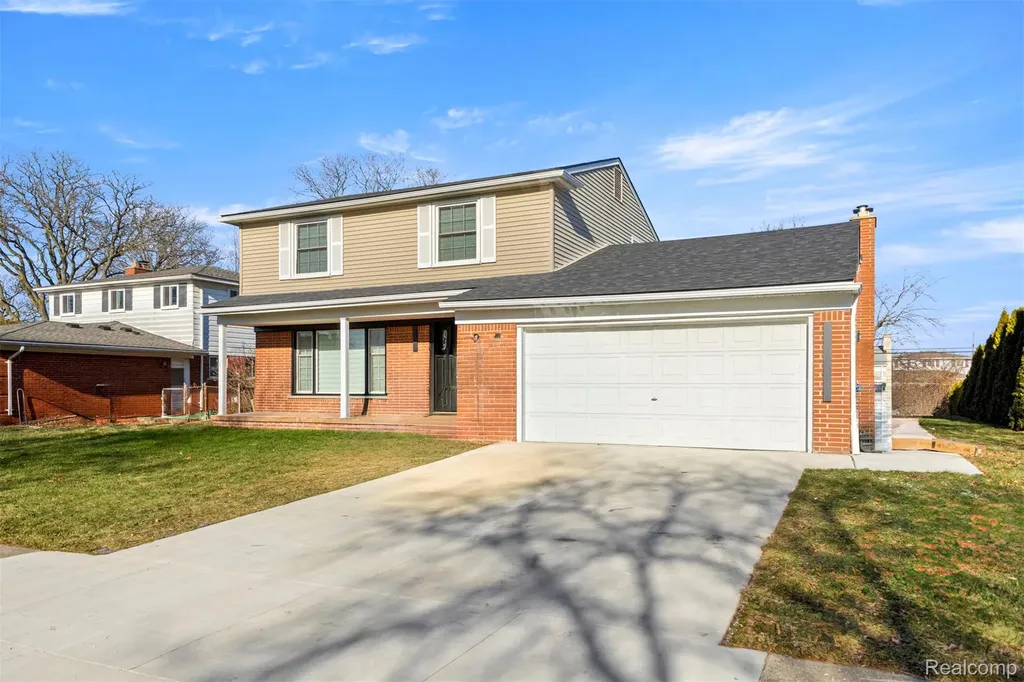27020 Havelock Drive Dearborn Heights City MI 48127