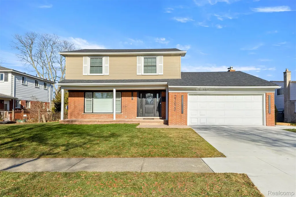 27020 Havelock Drive Dearborn Heights City MI 48127