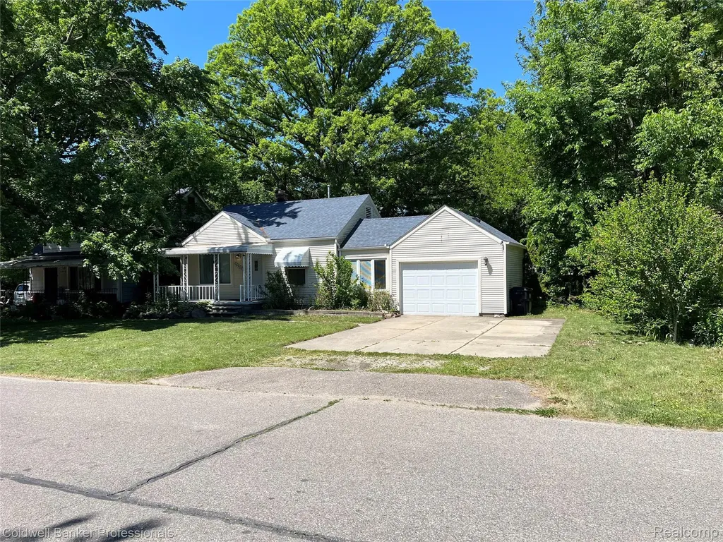19925 Negaunee Redford Charter Township MI 48240