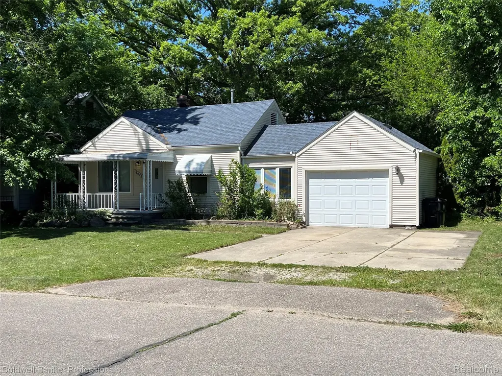 19925 Negaunee Redford Charter Township MI 48240