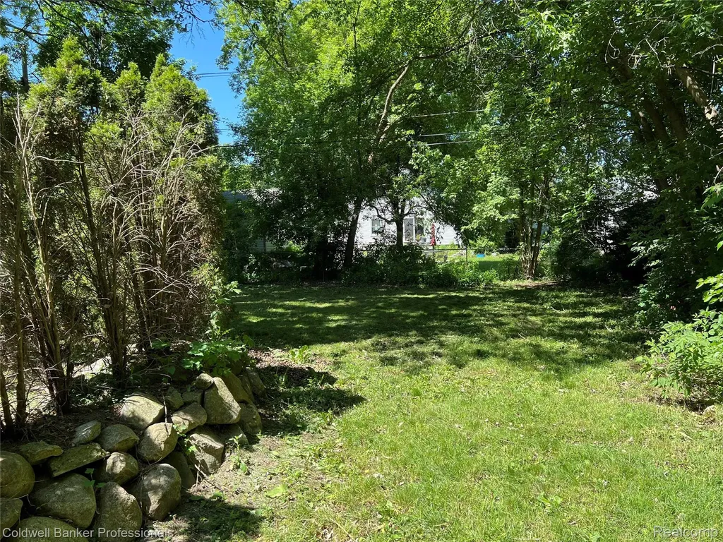 19925 Negaunee Redford Charter Township MI 48240