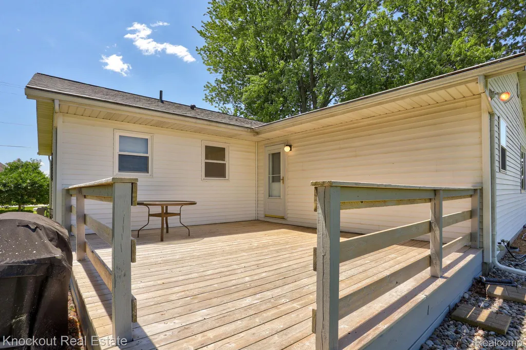 9941 Lange Road Birch Run Township MI 48415