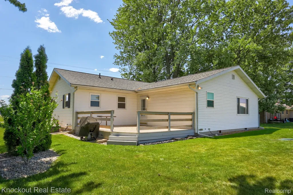 9941 Lange Road Birch Run Township MI 48415