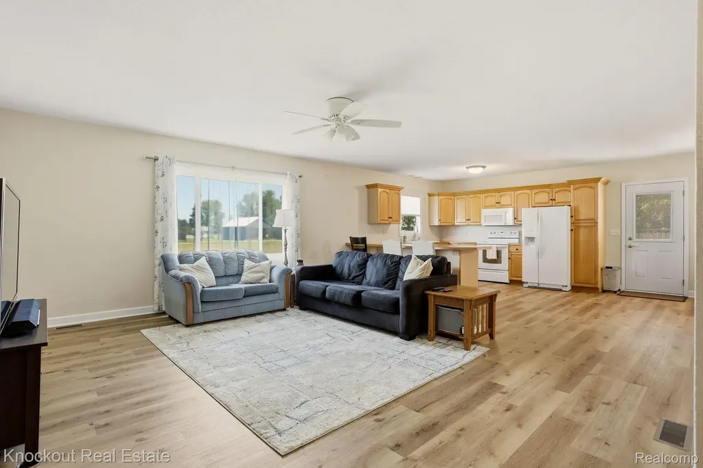 9941 Lange Road Birch Run Township MI 48415