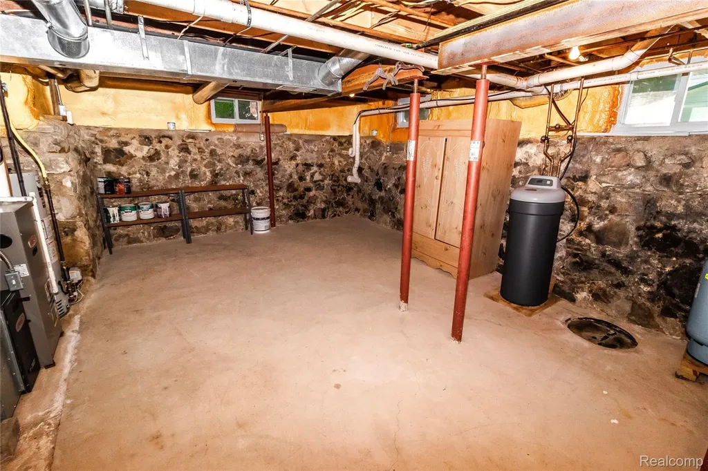 106 Washington Street Attica Township MI 48412