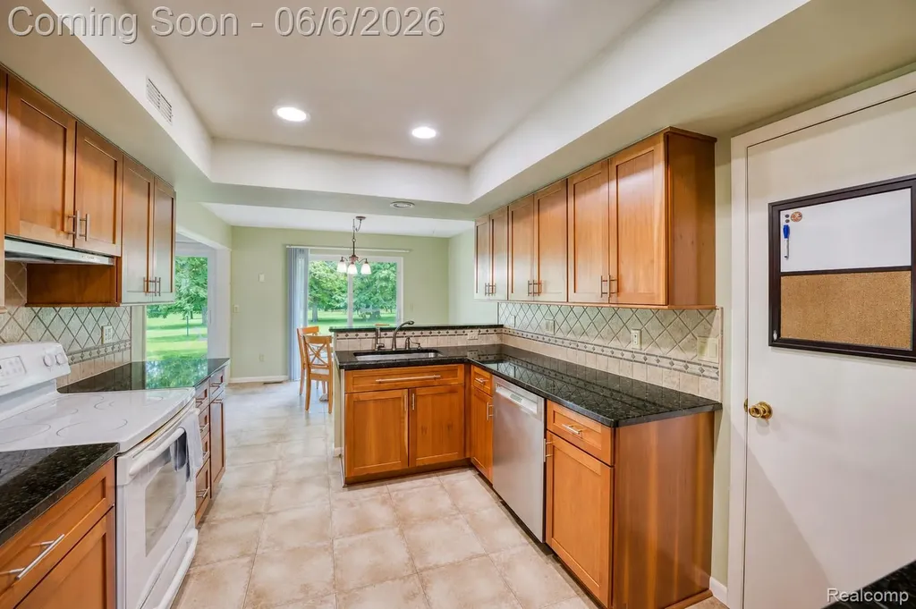 36275 Congress Road Farmington City MI 48335