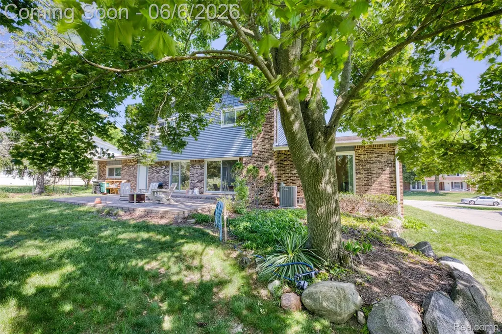 36275 Congress Road Farmington City MI 48335