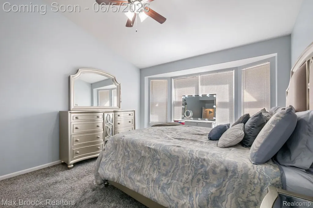 41222 Bermuda Drive Sterling Heights City MI 48314