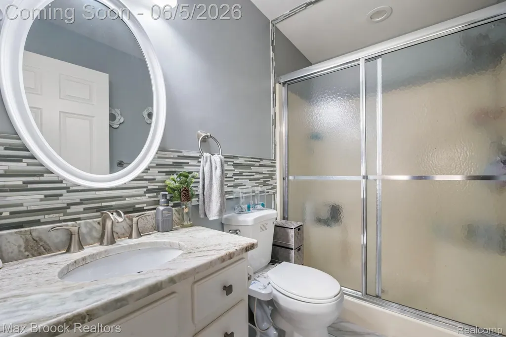 41222 Bermuda Drive Sterling Heights City MI 48314