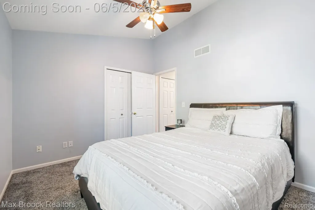 41222 Bermuda Drive Sterling Heights City MI 48314