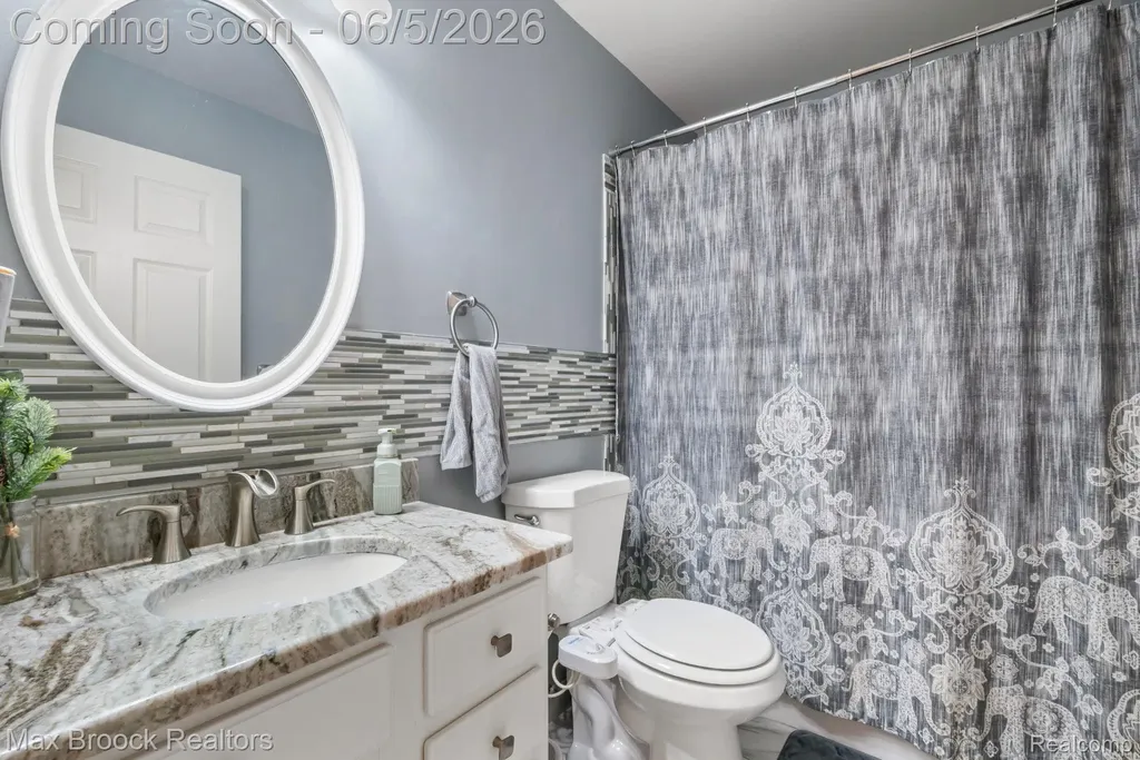 41222 Bermuda Drive Sterling Heights City MI 48314