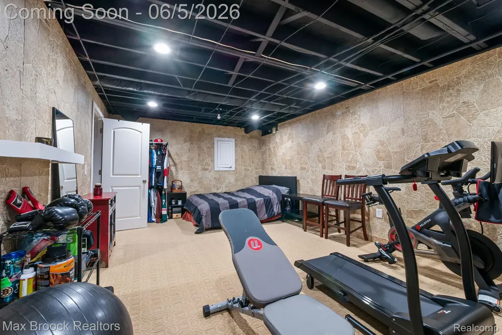 41222 Bermuda Drive Sterling Heights City MI 48314