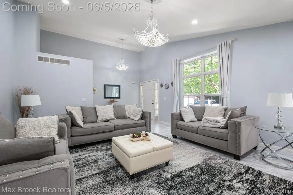 41222 Bermuda Drive Sterling Heights City MI 48314