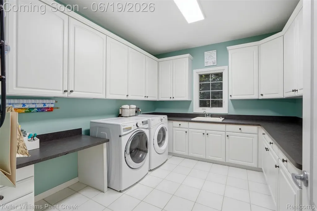 2784 Murfield Court Oakland Charter Township MI 48306