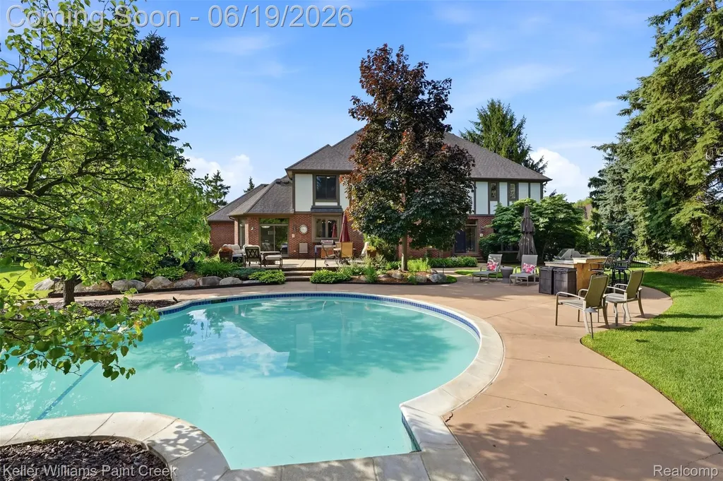 2784 Murfield Court Oakland Charter Township MI 48306