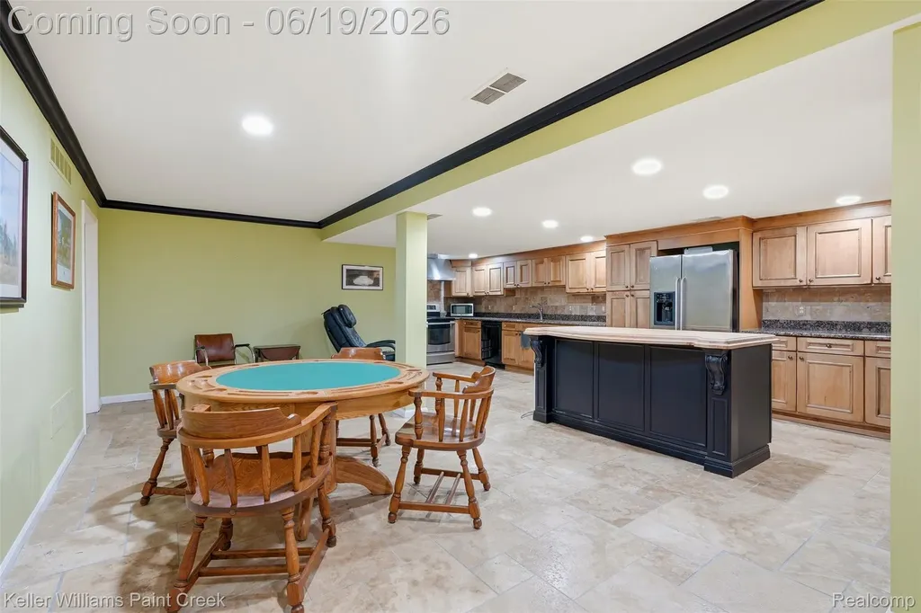 2784 Murfield Court Oakland Charter Township MI 48306