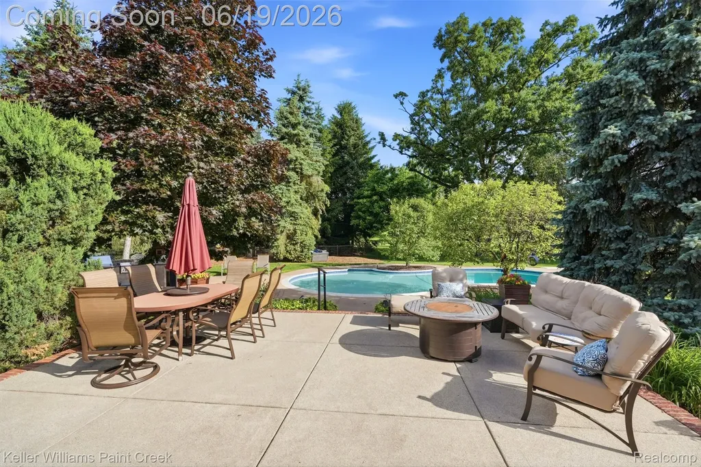 2784 Murfield Court Oakland Charter Township MI 48306