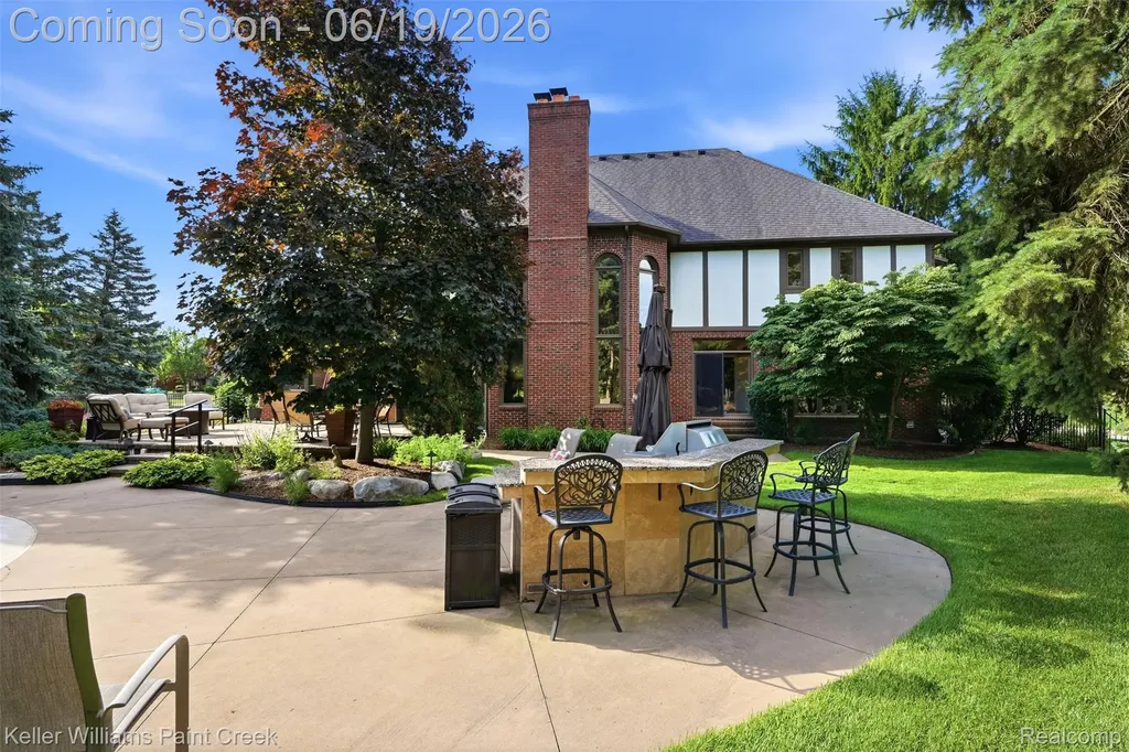 2784 Murfield Court Oakland Charter Township MI 48306