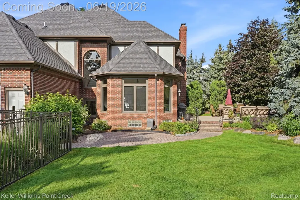 2784 Murfield Court Oakland Charter Township MI 48306
