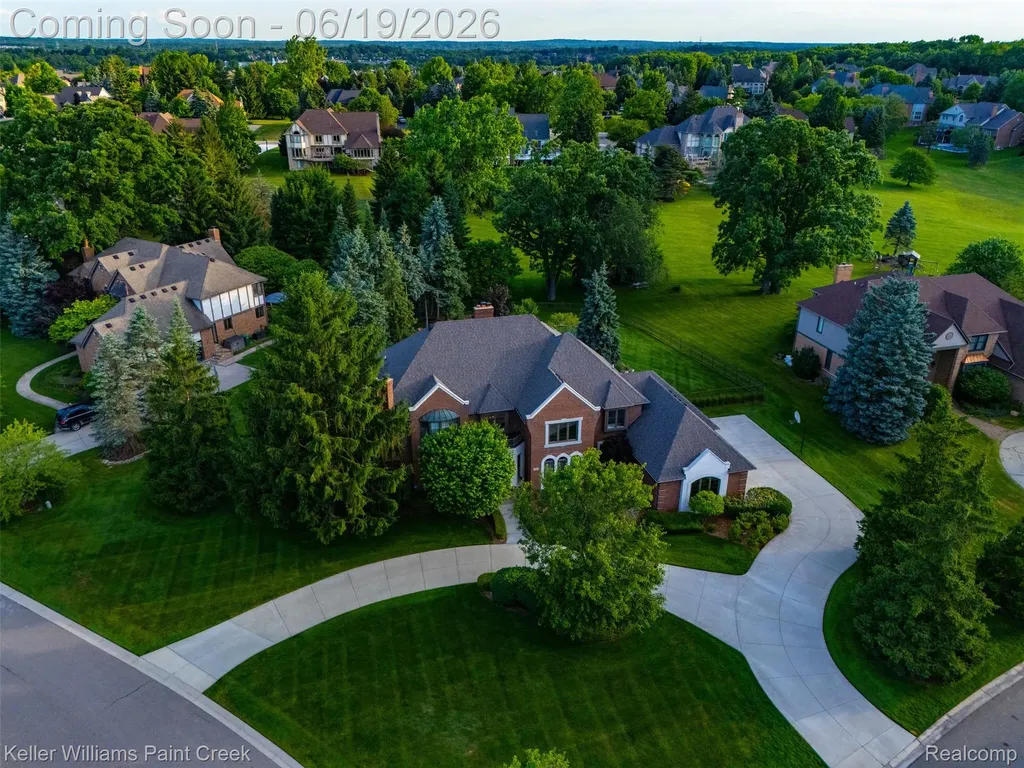 2784 Murfield Court Oakland Charter Township MI 48306