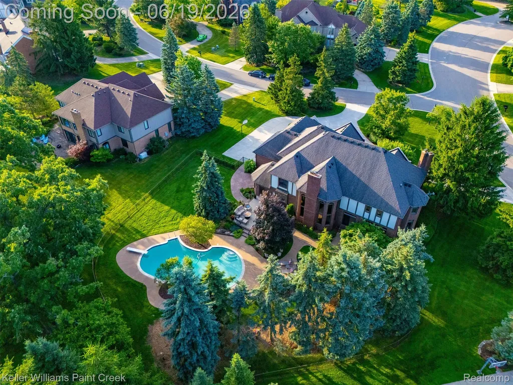 2784 Murfield Court Oakland Charter Township MI 48306