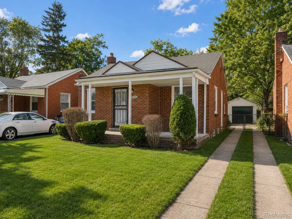 18704 Sunderland Road Detroit City MI 48219