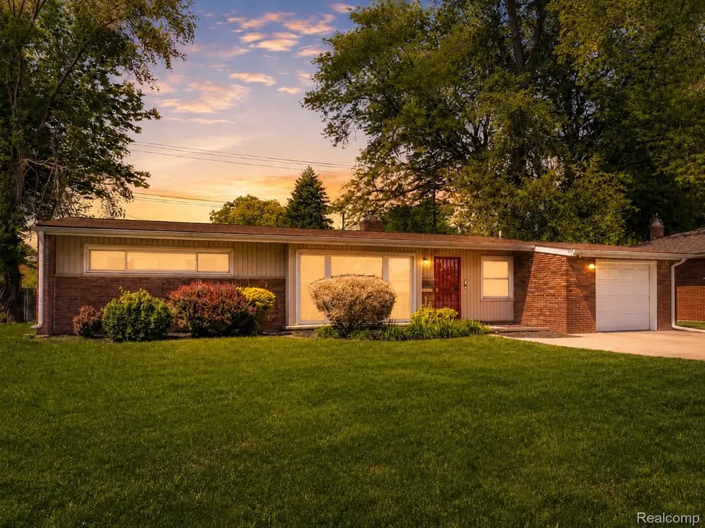 25538 Schoolcraft Redford Charter Township MI 48239