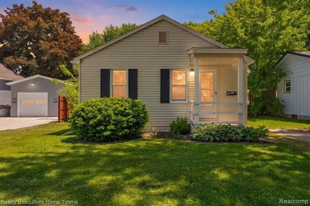 2720 Walnut Street Port Huron City MI 48060