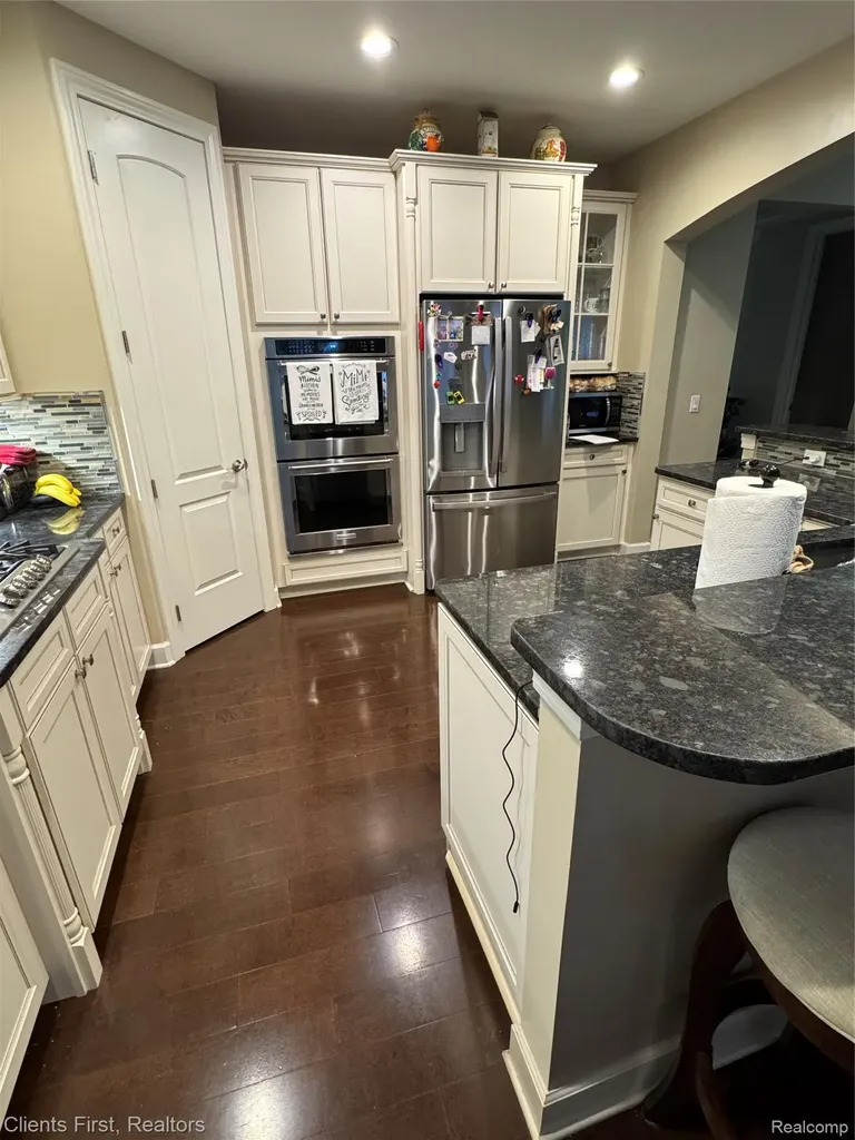318 Province Lane Canton Charter Township MI 48188