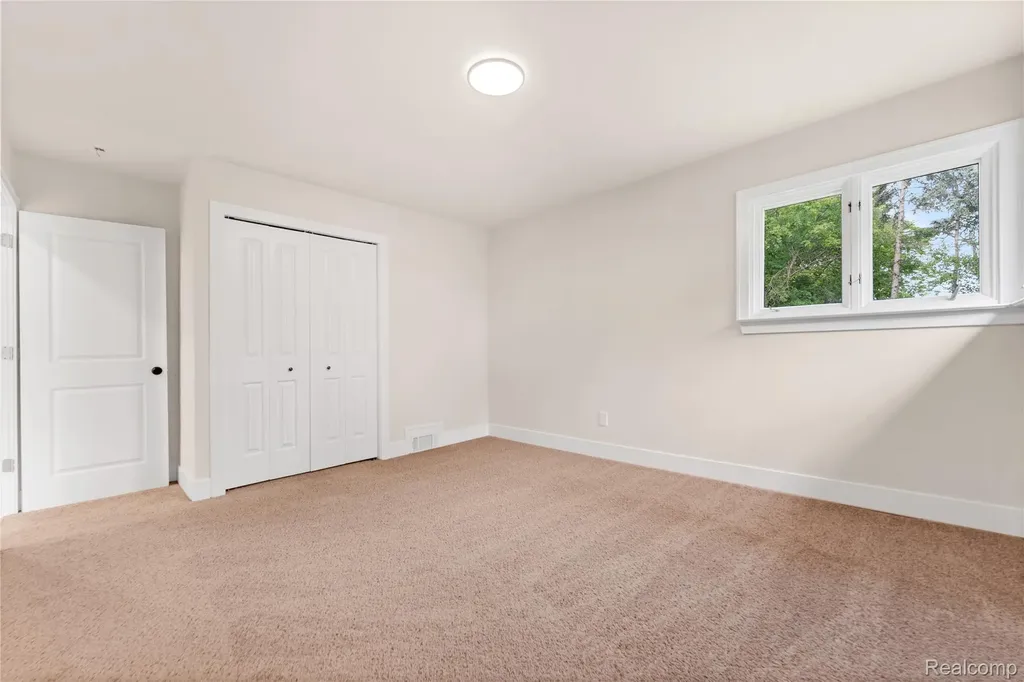 26318 San Rosa Street St. Clair Shores City MI 48081