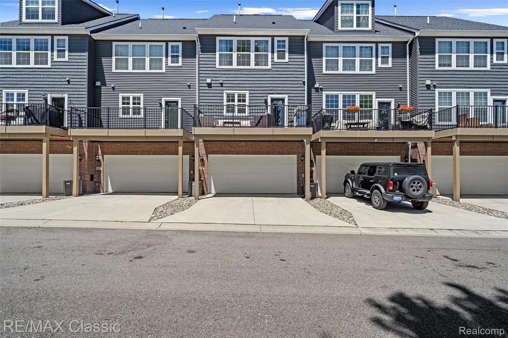 219 S Sydney Court N Plymouth City MI 48170