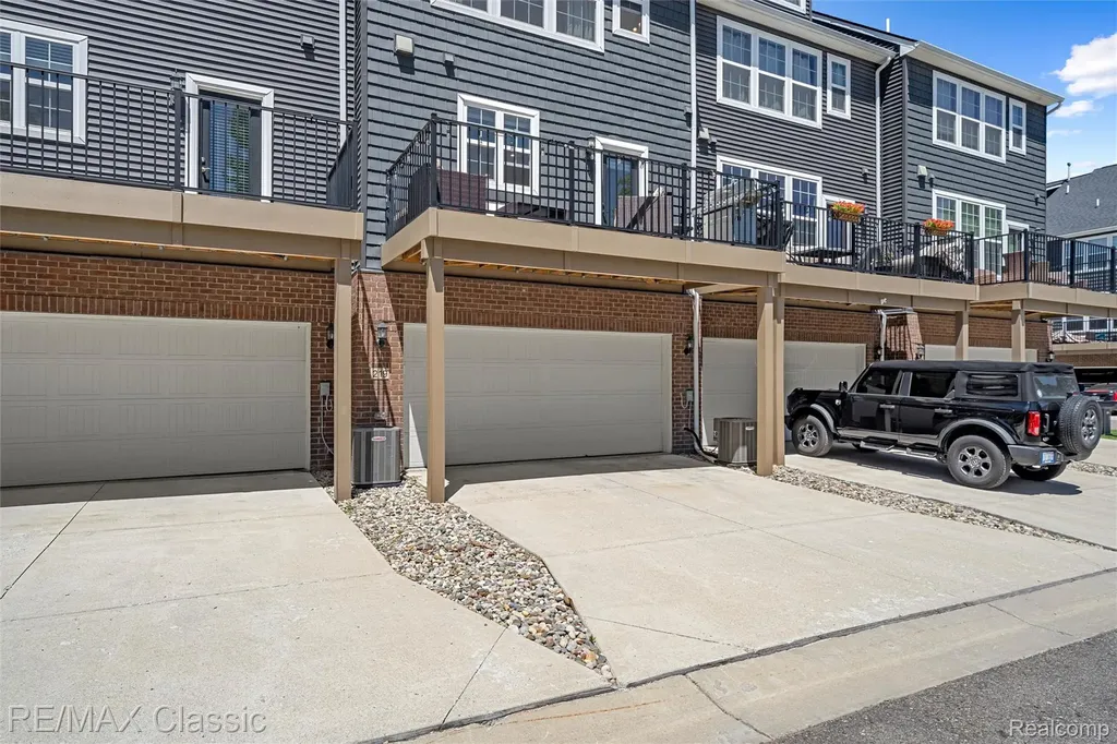 219 S Sydney Court Plymouth City MI 48170
